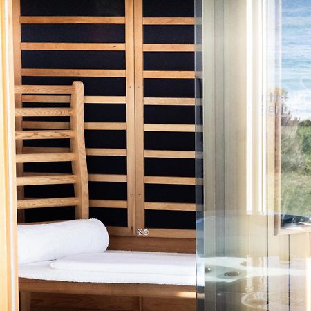 Saltwater - Absolute Oceanfront, Fire Pits, Some Villas With Hot Tubs And Sauna Falmouth ภายนอก รูปภาพ