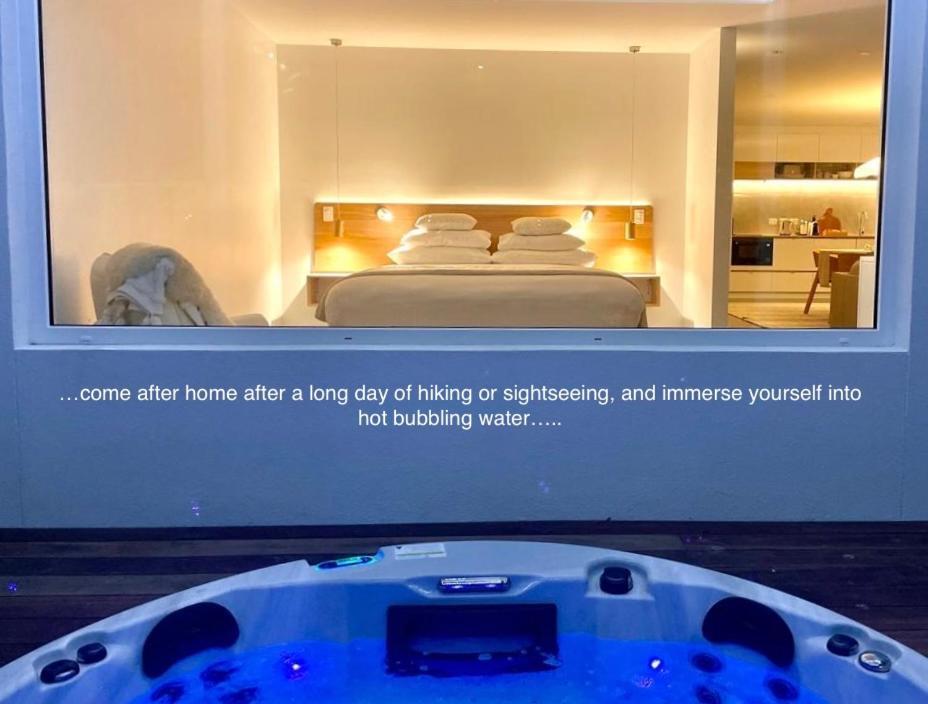 Saltwater - Absolute Oceanfront, Fire Pits, Some Villas With Hot Tubs And Sauna Falmouth ภายนอก รูปภาพ