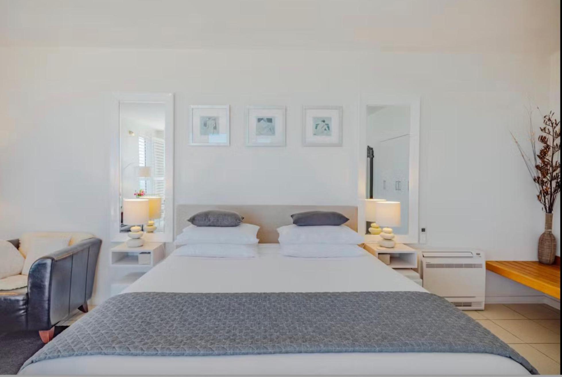 Saltwater - Absolute Oceanfront, Fire Pits, Some Villas With Hot Tubs And Sauna Falmouth ภายนอก รูปภาพ