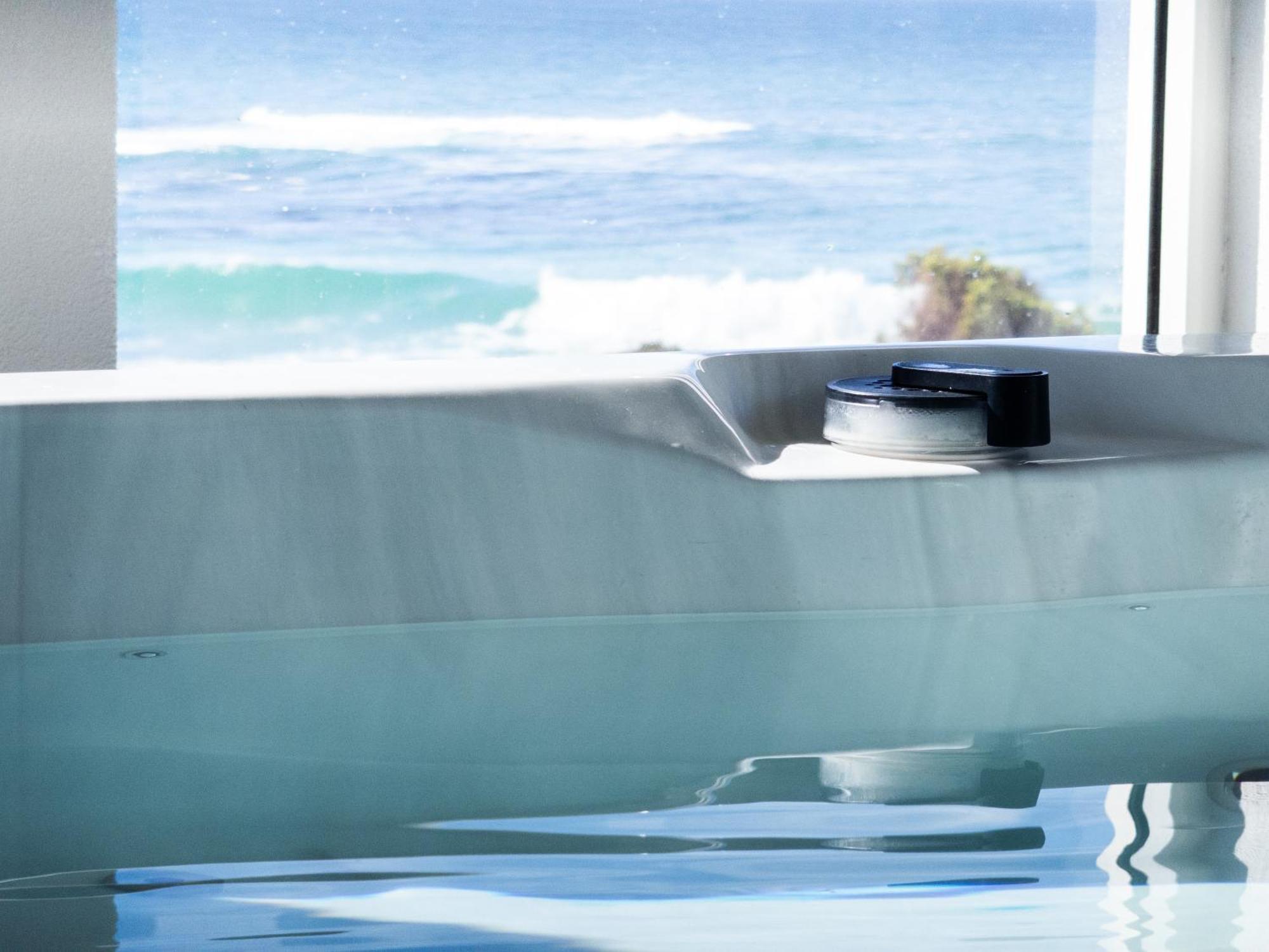 Saltwater - Absolute Oceanfront, Fire Pits, Some Villas With Hot Tubs And Sauna Falmouth ภายนอก รูปภาพ