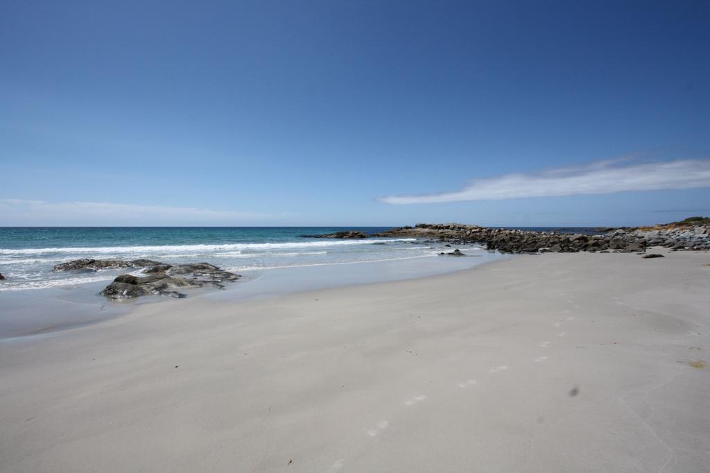 Saltwater - Absolute Oceanfront, Fire Pits, Some Villas With Hot Tubs And Sauna Falmouth ภายนอก รูปภาพ