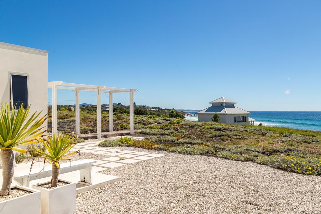 Saltwater - Absolute Oceanfront, Fire Pits, Some Villas With Hot Tubs And Sauna Falmouth ภายนอก รูปภาพ