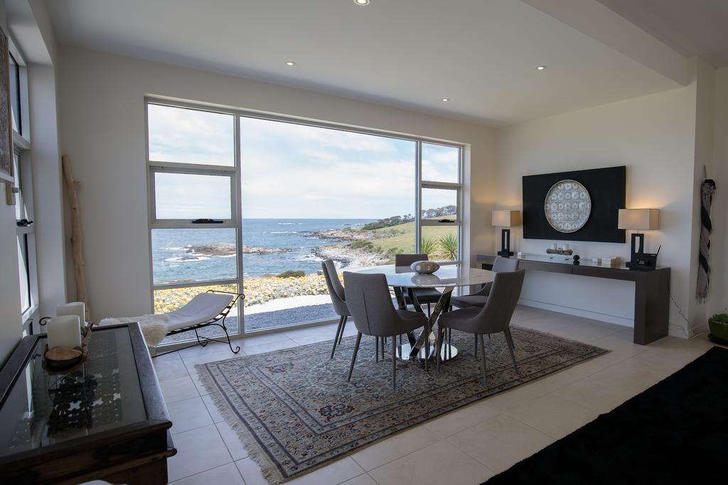 Saltwater - Absolute Oceanfront, Fire Pits, Some Villas With Hot Tubs And Sauna Falmouth ภายนอก รูปภาพ