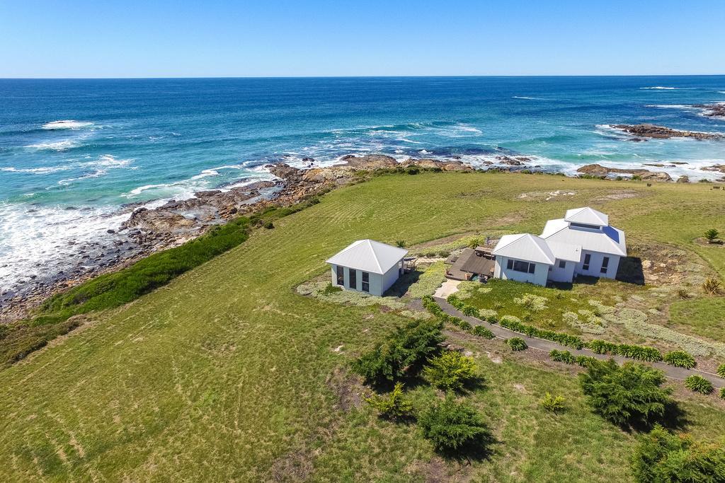 Saltwater - Absolute Oceanfront, Fire Pits, Some Villas With Hot Tubs And Sauna Falmouth ภายนอก รูปภาพ